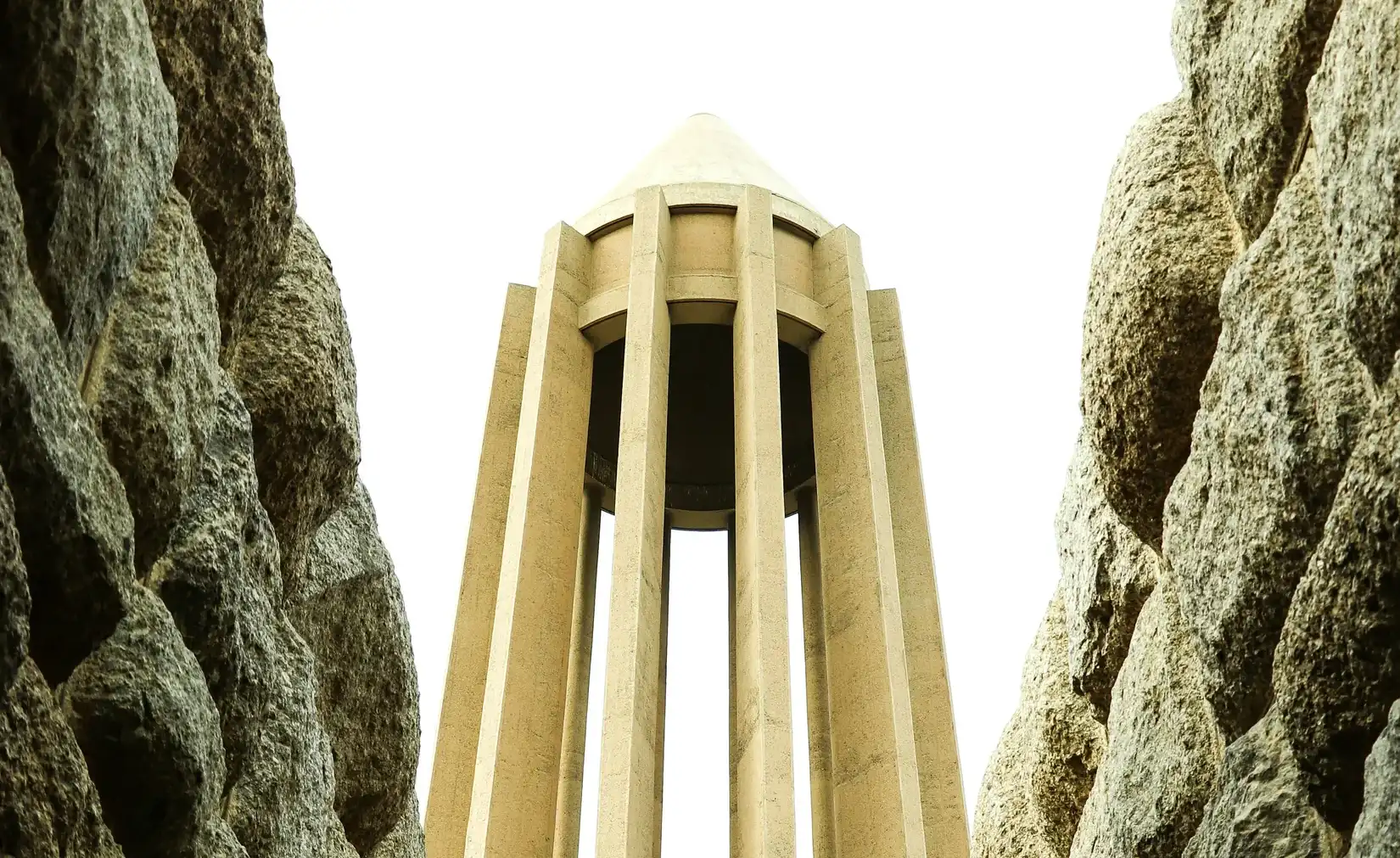 abu ali sina in hamedan